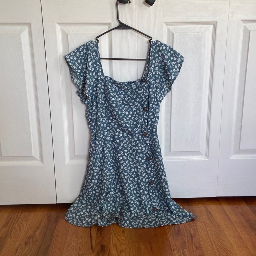 Sienna Sky floral patterned dress, size Small
